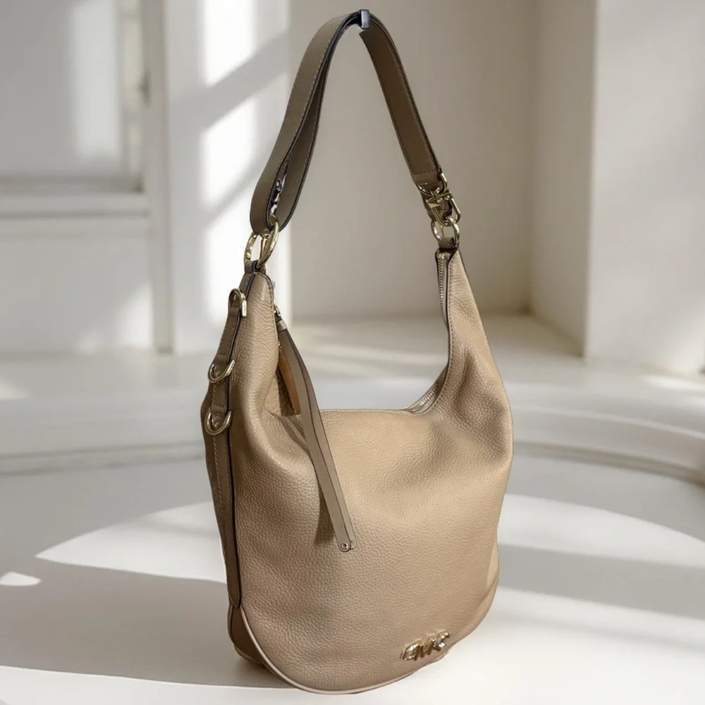 Authentic Michael Kors Izzy Camel Convertible Leather Shoulder Bag Crossbody